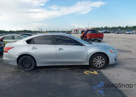 2013 Nissan Altima 2.5 S из США, поврежденный, VIN 1N4AL3AP7DN446735
